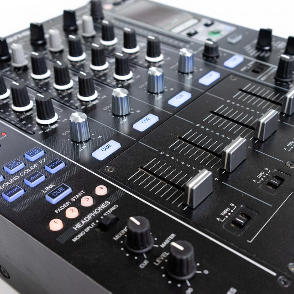djm 900 srt