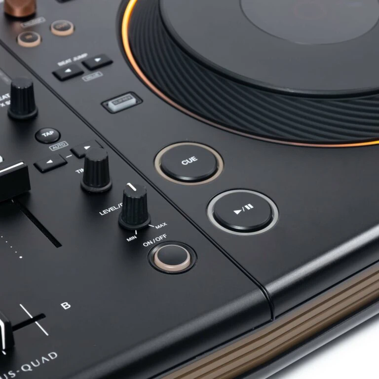 Pioneer-DJ-Opus-Quad-gebraucht-4